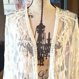 Lovely embroidered kimono